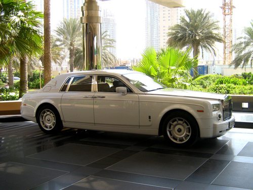оренда авто в Дубаї фото