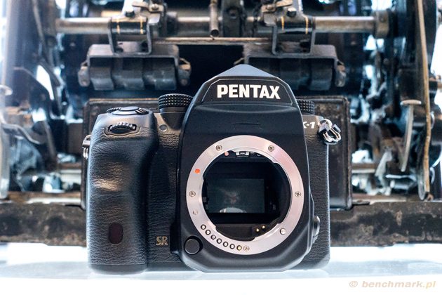 Огляд дзеркальної камери Pentax K-1