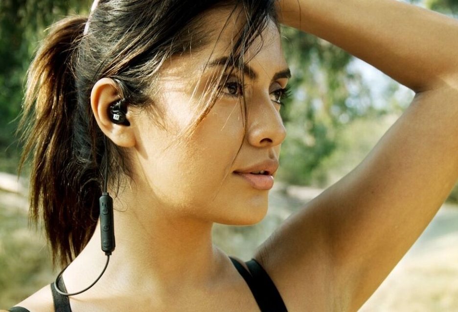 Audio Plus і X6 КІЗ КІЗ Аудіо X7 - нові бездротові навушники