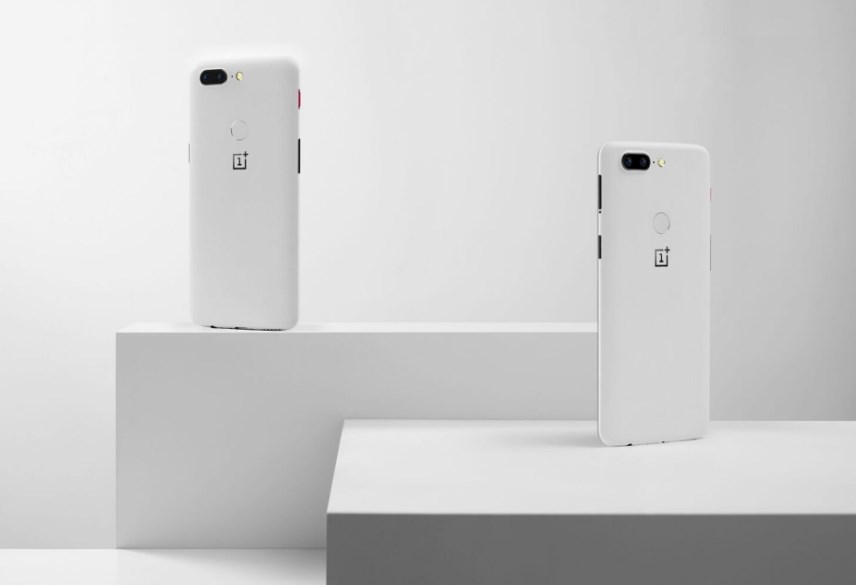 OnePlus 5T in the new version - this time Sandstone White