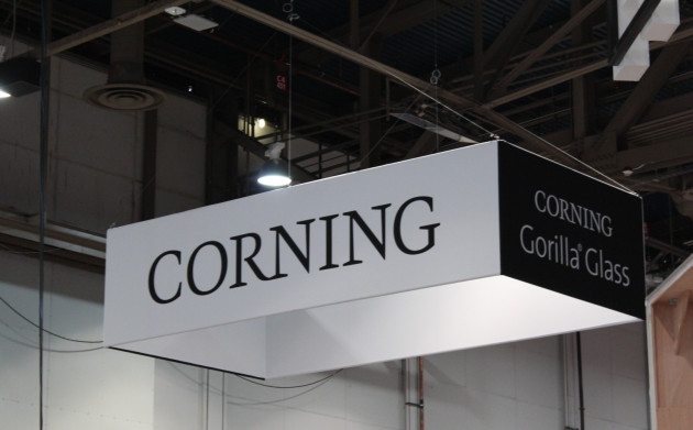 Corning обещает стекло Project Phire - экраны на смартфонах будут практически неуязвимыми
