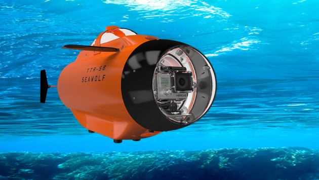 GoPro Hero и его миниатюрная подводная лодка