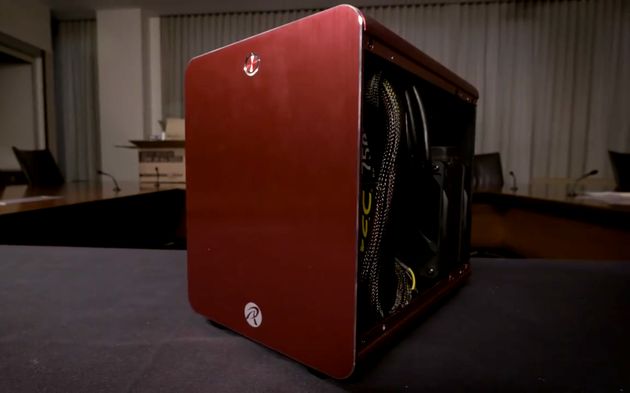 AMD: мини-компьютер с видеокартой radeon R9 Nano