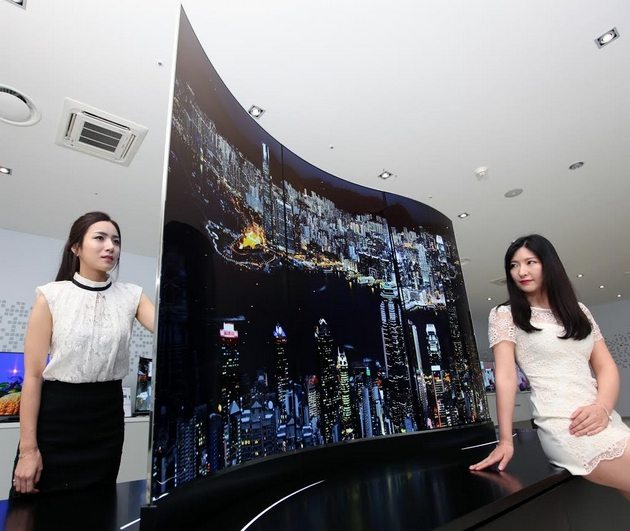 LG делает ставку на OLED. Гибкие телевизоры толщиной меньше 1 милиметра