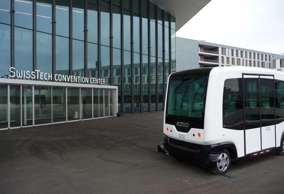 Автобусы без водителей начинают широко применятся в Европе