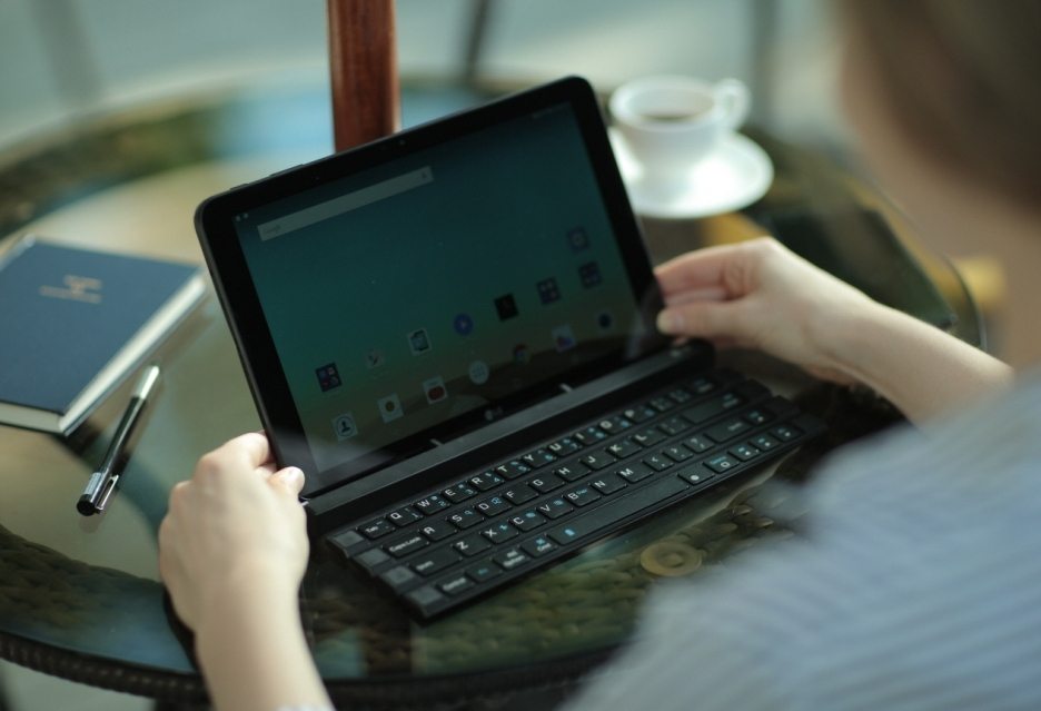 LG Rolly клавиатура для смартфонов и планшетов - преимущества и недостатки