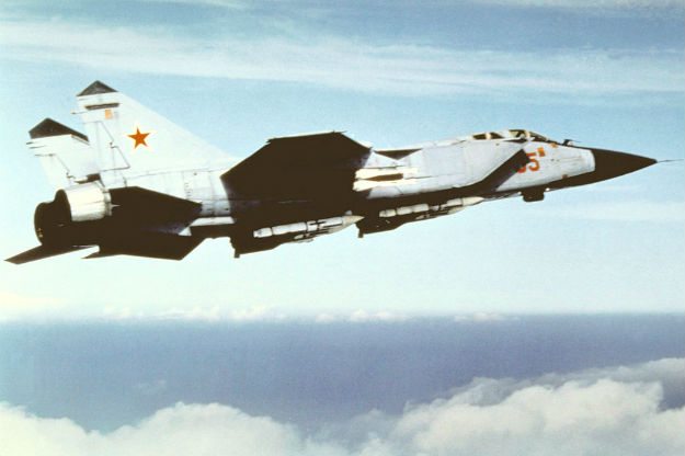 Российская армия потеряла самолет. Продолжаются поиски Миг-31