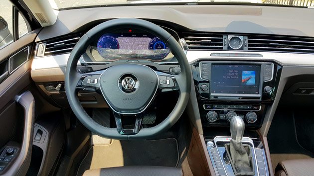 VW Passat нұсқасы - руль