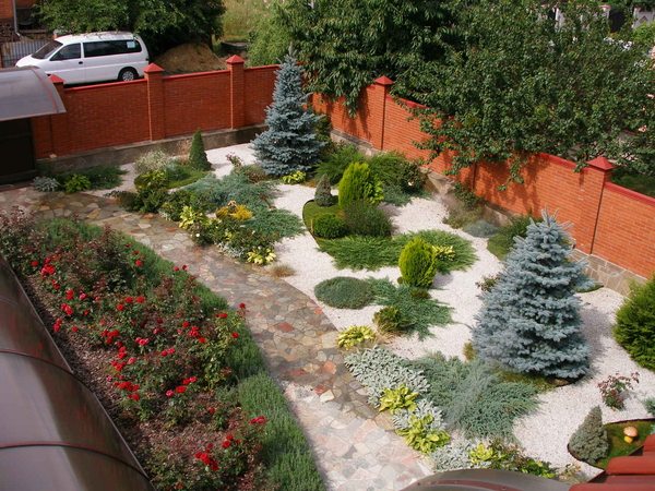 Важный элемент вашего сада - это садовая дорожка от landshaft-design.kiev.ua.