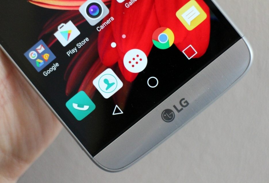 Смартфон LG G6 может получить водонепроницаемый корпус