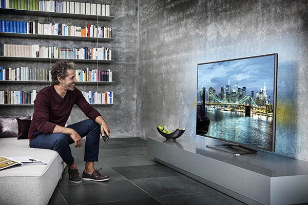 С какой технологией телевизор лучше - Ультра HD, Full HD, LCD а может OLED?