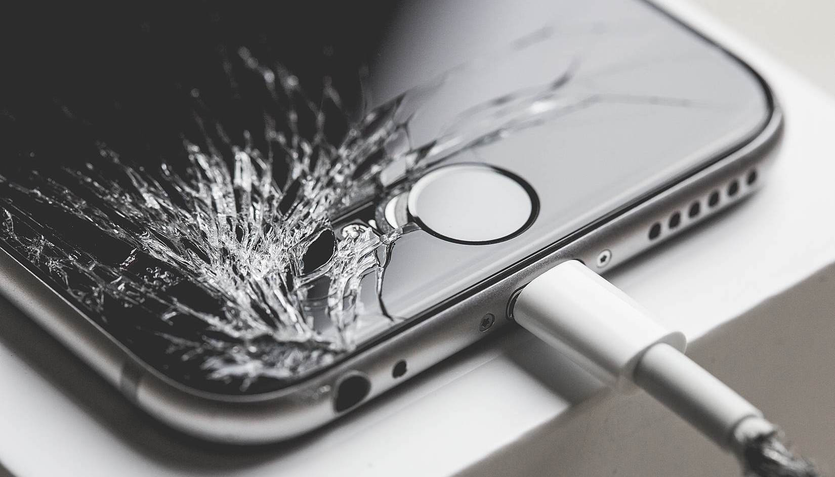  iPhone repair in Ukraine
