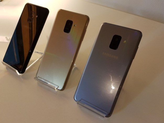Galaxy A8 2018 - первые впечатления от знакомства со смартфоном в Лас-Вегасе