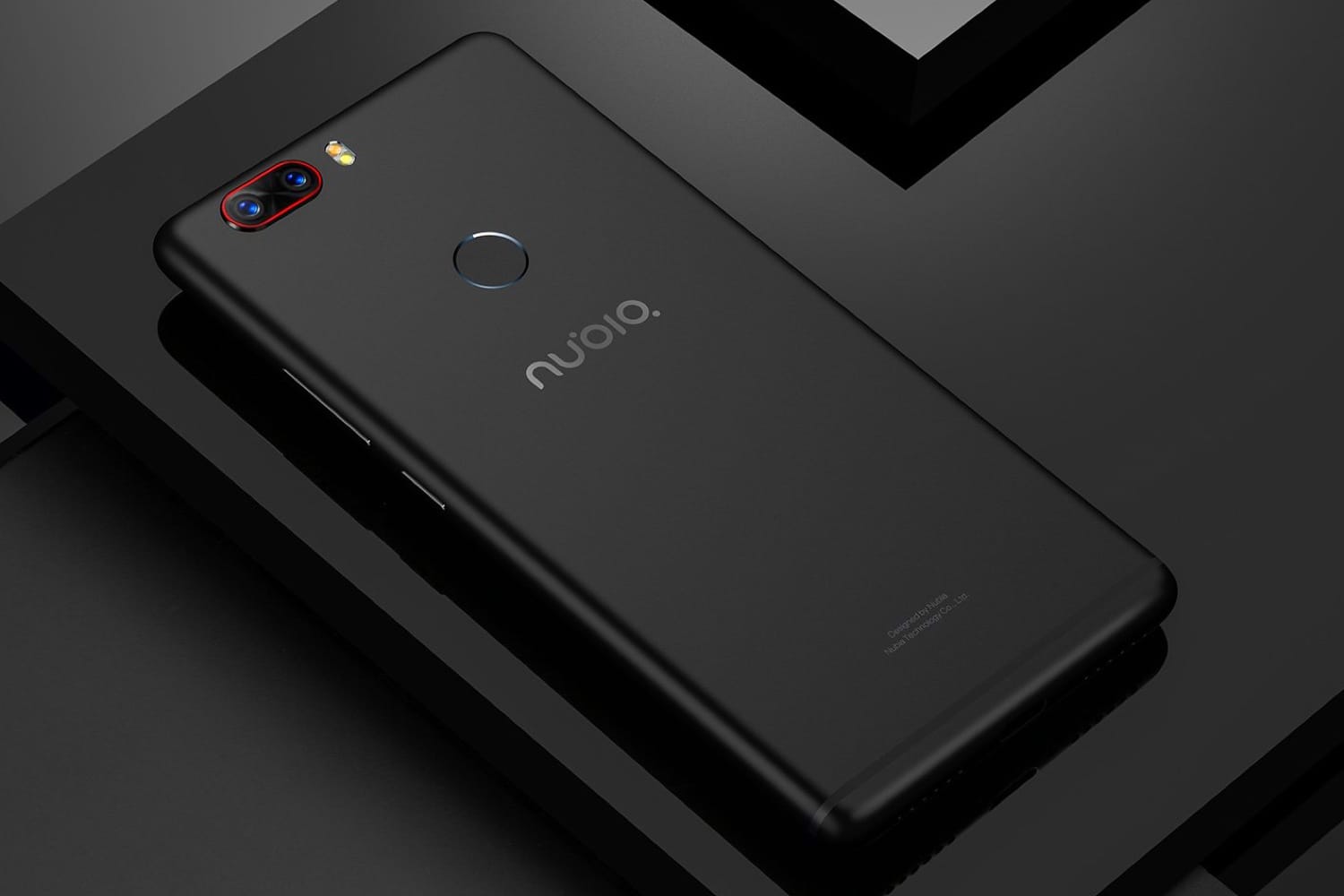 Безрамочный Nubia Z19 на Android Oreo - самый мощный смартфон в мире впервые на изображениях
