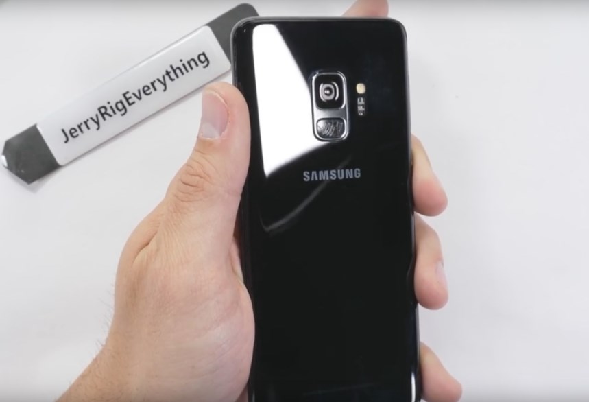 Galaxy S9 в тесте на прочность. Видео