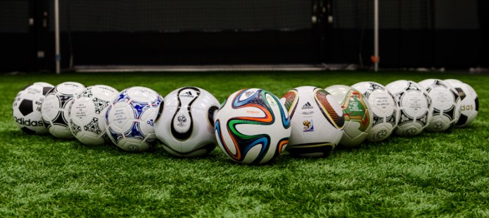 выбрать футбольный мяч виды