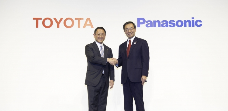 Toyota and Panasonic will establish a joint venture for the production of batteries for electric vehicles