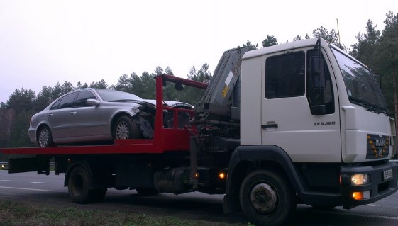 Tow truck in Kiev