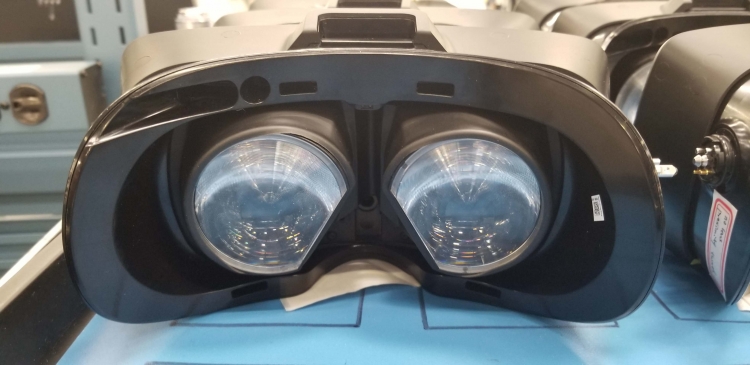 Valve suddenly introduced its own VR-headset Index