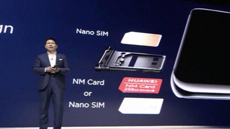 Huawei не сможет выпускать смартфоны с поддержкой карт microSD