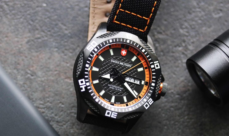 SMW Swiss Military Watch часы фото