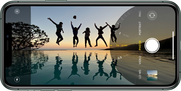 Apple представила новые iPhone: 4 camera, advanced video capabilities and other advantages
