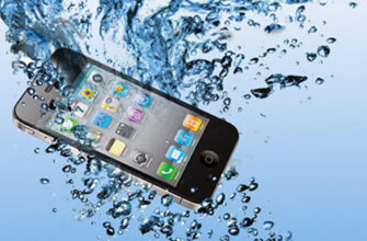 Что делать, если смартфон упал в воду? Пять полезных советов