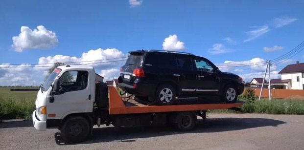 Коли варто викликати техдопомогу на дорозі